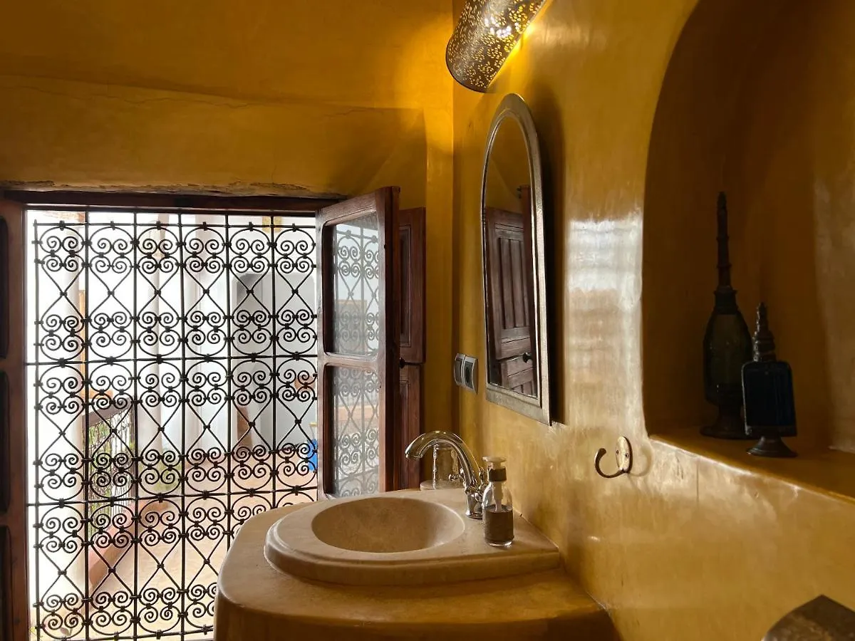 Riad Villa El Arsa Marakeş 3*,